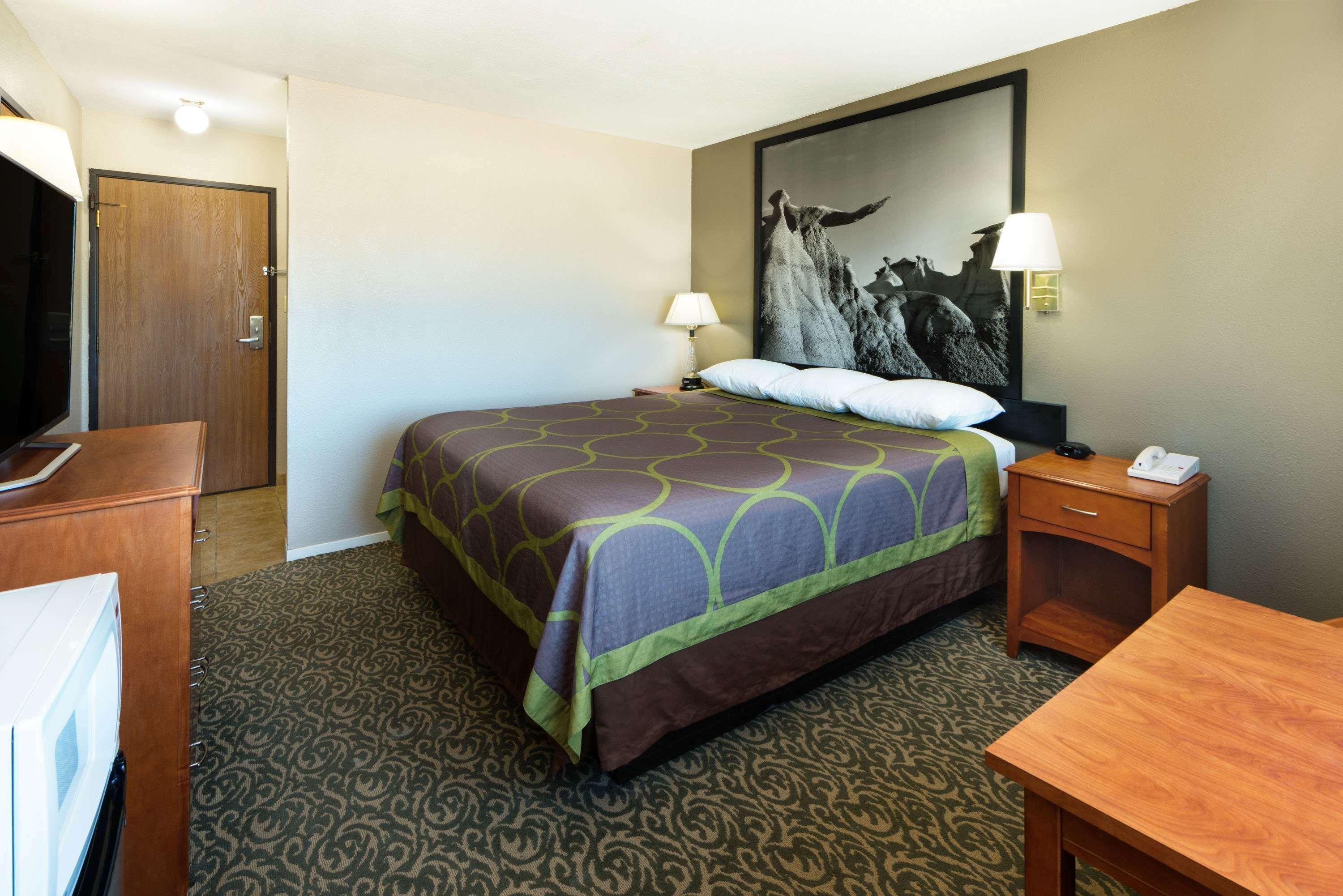 Hotel Super 8 By Wyndham Clayton Exterior foto